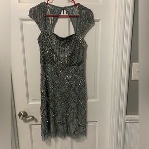 Adrianna Papell Dress Size 6 Fully Beaded